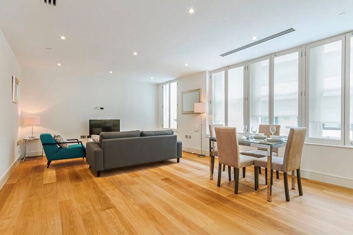 2 Bedroom Flat To Rent In St. Mary At Hill, London, EC3R