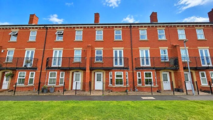 3 Bedroom Town House For Sale In Frank Large Walk, St. Crispin, Northampton, NN5