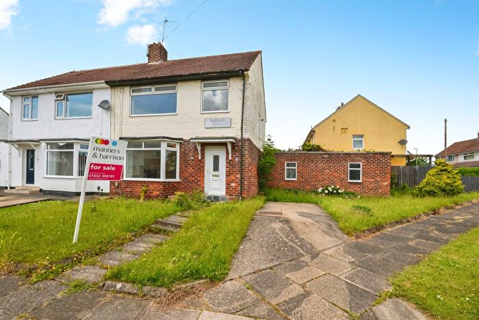 3 Bedroom Semi Detached House For Sale In Rudyard Avenue, Stockton-On-Tees, TS19