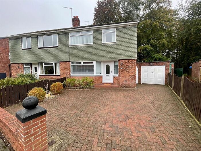 3 Bedroom Semi-detached House For Sale In Caedmon Crescent, Darlington, DL3