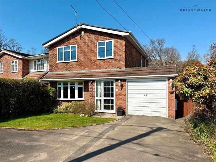 3 Bedroom Property For Sale In Burnbake Road, Verwood, BH31