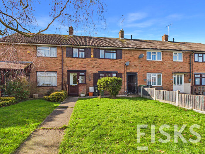 3 Bedroom Terraced House For Sale In Danbury Down, Basildon, SS14