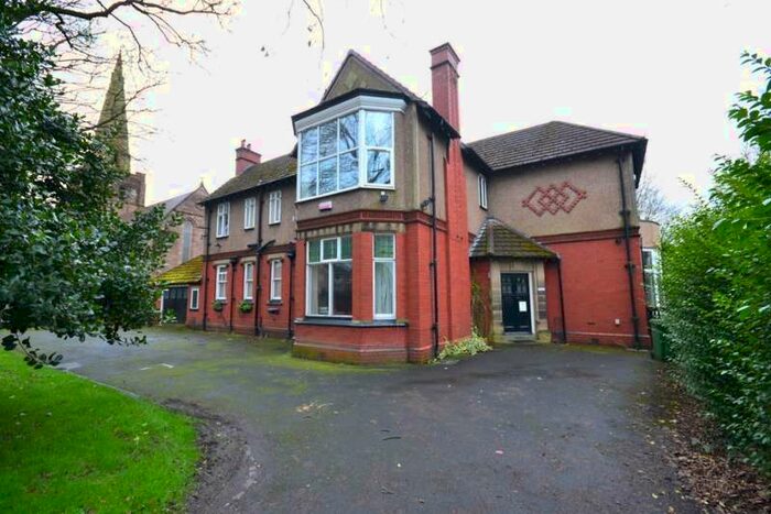 5 Bedroom Detached House To Rent In Billinge Road, Highfield, Wigan, WN3