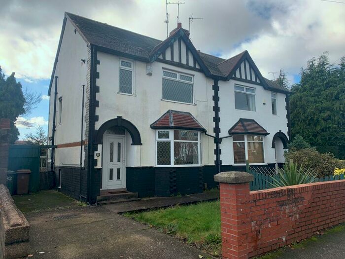 3 Bedroom Semi-Detached House To Rent In Eakring Road, Mansfield, NG18