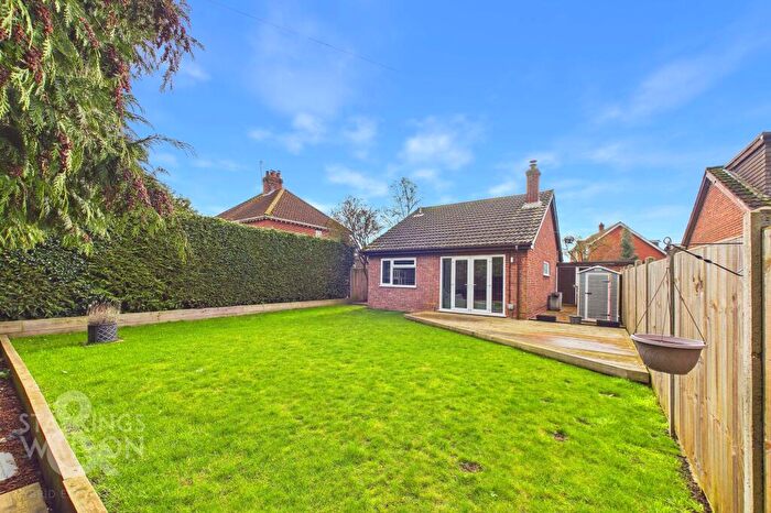 2 Bedroom Detached Bungalow For Sale In Marlingford Way, Easton, Norwich, NR9