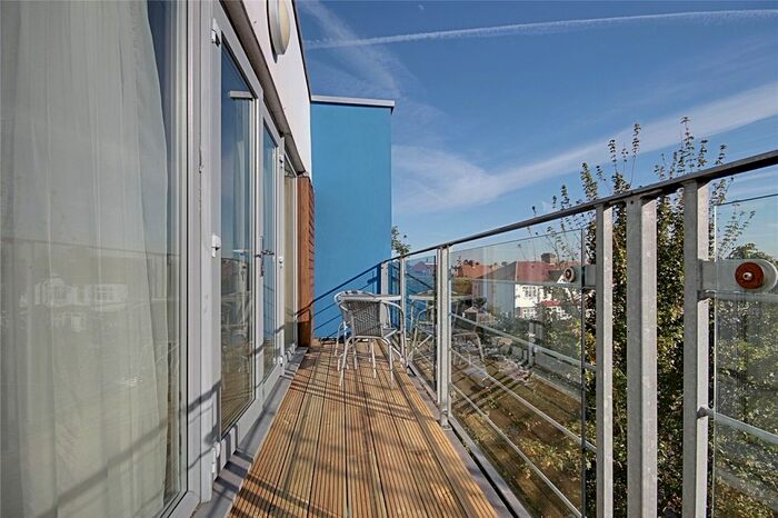 2 Bedroom Flat To Rent In Church Street, London N9