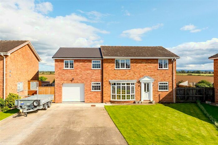 5 Bedroom Detached House For Sale In Meadow Court, Scruton, North Allerton, DL7