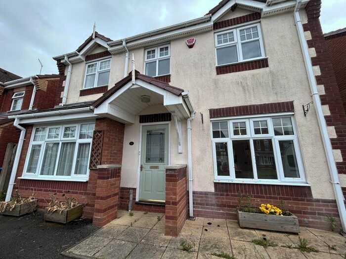 4 Bedroom Detached House To Rent In Rockingham Drive, Stoke-On-Trent, ST10