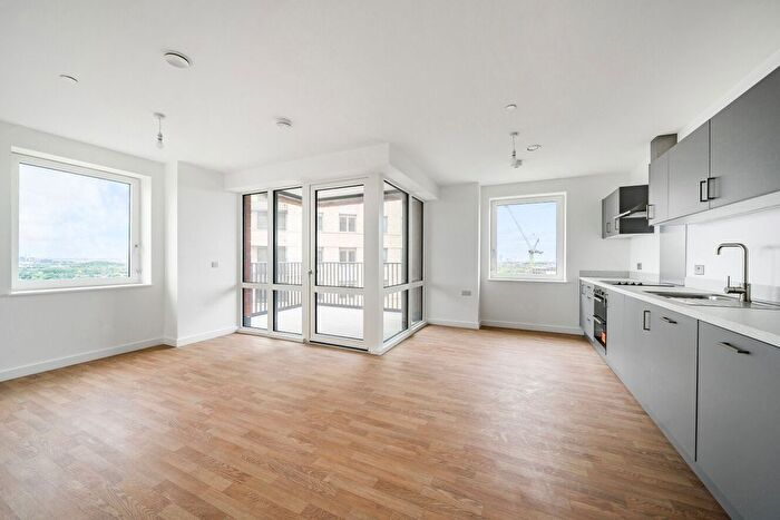 1 Bedroom Flat To Rent In St Pauls Road, Barking, London, IG11