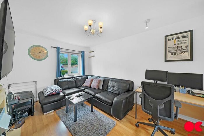 2 Bedroom Flat To Rent In Coniston Avenue, Purfleet-On-Thames, RM19