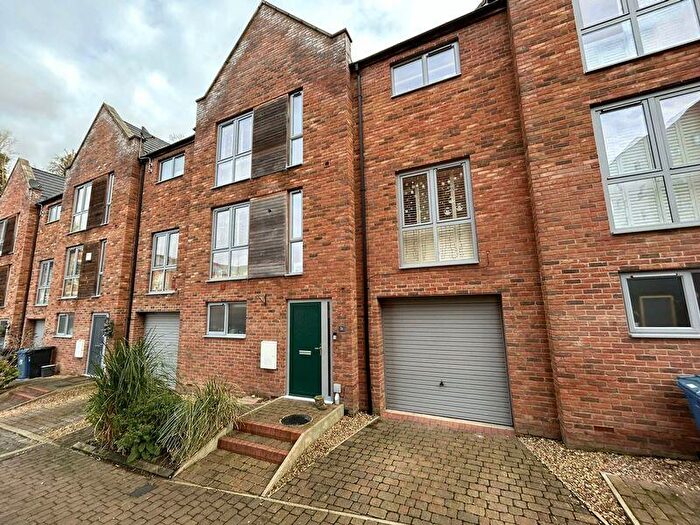 4 Bedroom Town House To Rent In The Nest, Norwich, NR1