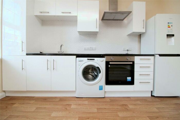 1 Bedroom Apartment To Rent In South Street, Romford, Essex, RM1