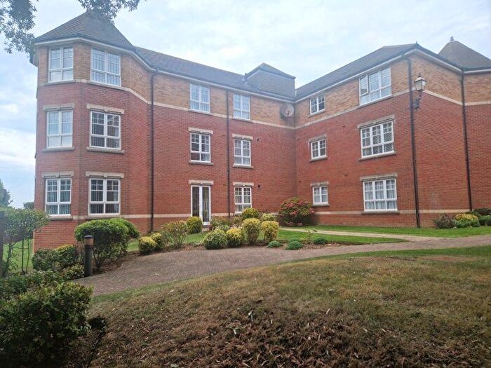3 Bedroom Flat For Sale In Cranford Avenue, Exmouth, EX8