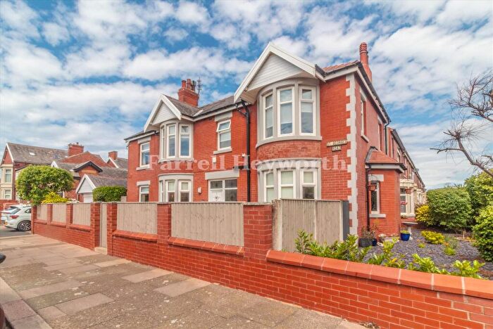 3 Bedroom Detached House For Sale In St. Georges Road, Blackpool, FY4