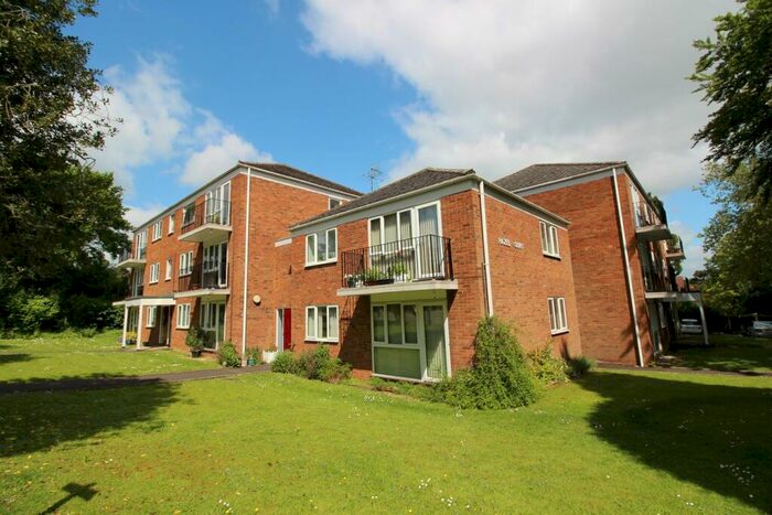 1 Bedroom Apartment To Rent In Hazel Court, The Avenue, Hitchin, SG4