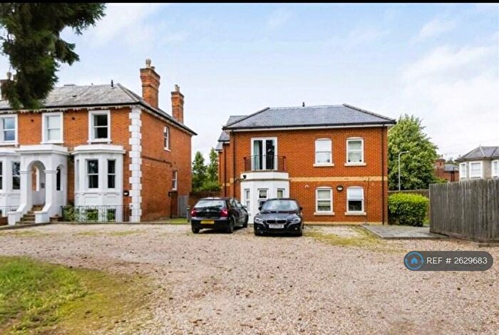 1 Bedroom Flat To Rent In Aviator Place, Reading, RG1