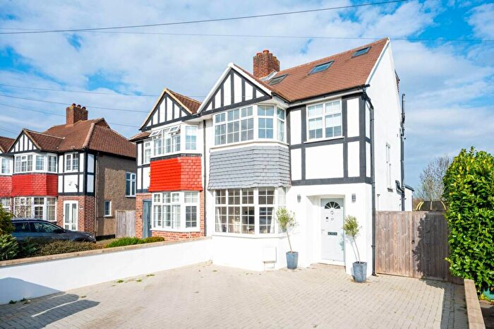 4 Bedroom Semi Detached House For Sale In Ancaster Crescent, New Malden, KT3