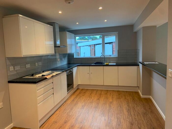 3 Bedroom Semi-Detached House To Rent In Cedar Drive, Formby, Liverpool L37