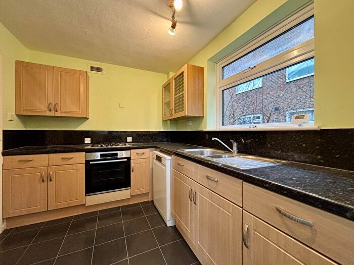 3 Bedroom Flat To Rent In Westgate Road, Beckenham, BR3