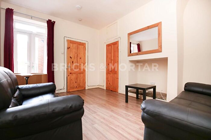 2 Bedroom Flat To Rent In Bolingbroke Street, Heaton, Newcastle Upon Tyne, NE6