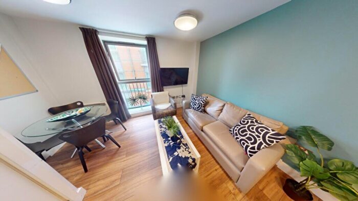 3 Bedroom Flat To Rent In Woolpack Lane, Nottingham, NG1