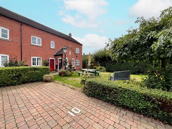 1 Bedroom Flat For Sale In Millers Gate, Stone, ST15