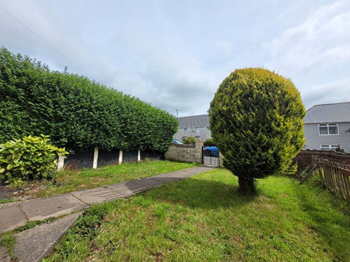 3 Bedroom Semi-Detached House To Rent In Lilian Grove, Ebbw Vale, NP23