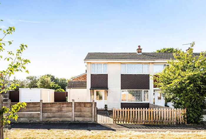 3 Bedroom End Of Terrace House For Sale In Muirfield, Yate, Bristol, Gloucestershire, BS37