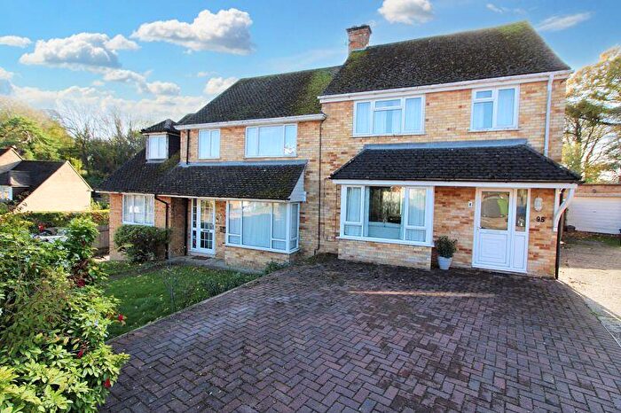 3 Bedroom Semi-Detached House For Sale In Marys Mead, Hazlemere, HP15