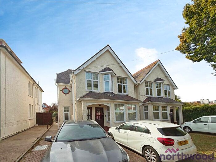 2 Bedroom Maisonette To Rent In Nelson Road, Clacton-On-Sea, CO15
