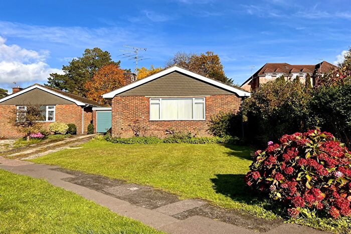 2 Bedroom Detached Bungalow For Sale In Hawthorn Way, Storrington, West Sussex, RH20