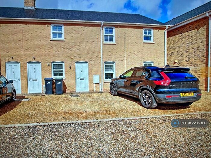 2 Bedroom Flat To Rent In Paddock Street, Soham, CB7