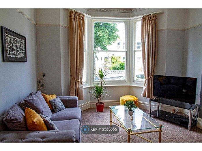 1 Bedroom Flat To Rent In Springfield Road, Brighton, BN1