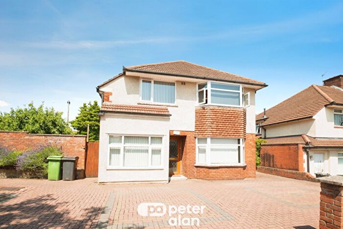 8 Bedroom Detached House For Sale In Colchester Avenue, Penylan, Cardiff, CF23
