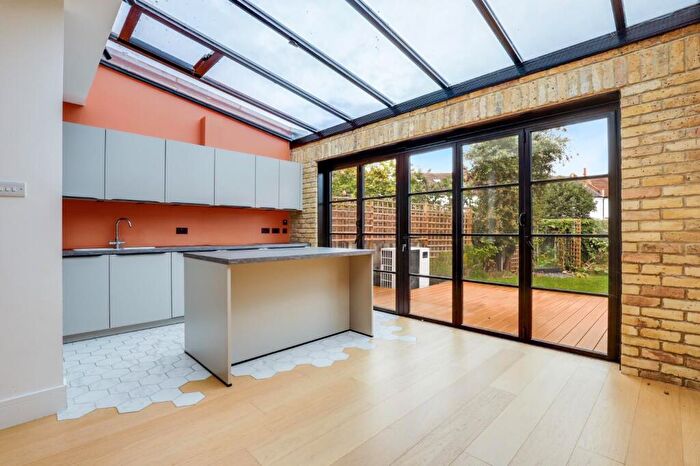 5 Bedroom House For Sale In Warwick Road, Anerley, SE20