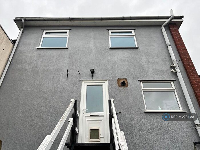 3 Bedroom Maisonette To Rent In Wolverhampton Road, Stafford, ST17
