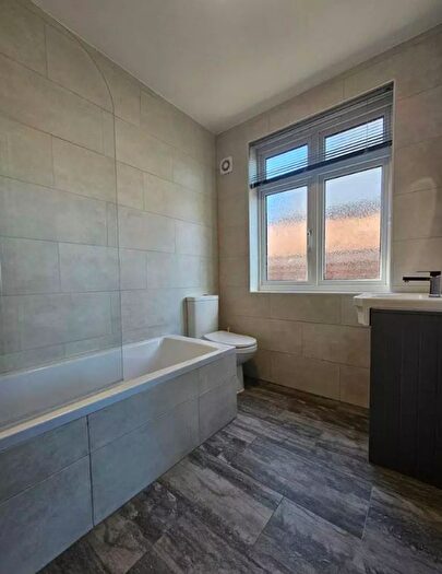 4 Bedroom Semi-detached House To Rent In Downs Way, Epsom, KT18