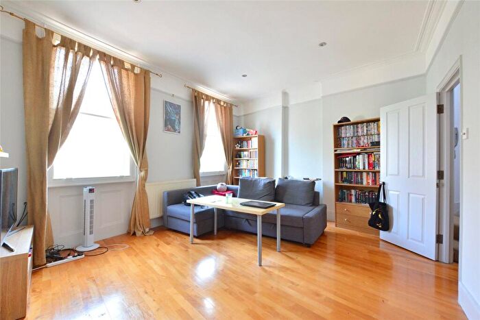 1 Bedroom Apartment To Rent In Vanbrugh Park, Blackheath, London, SE3
