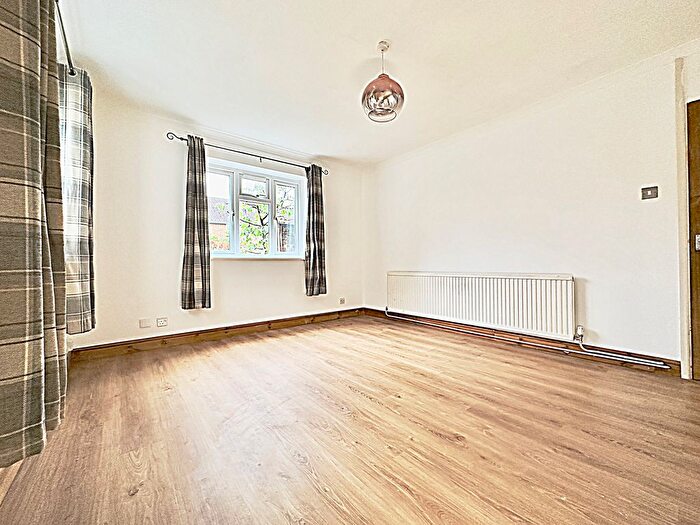 2 Bedroom Bungalow To Rent In Washburn Close, Bedford, MK41