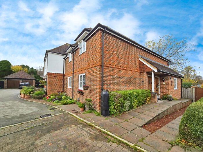 2 Bedroom Apartment For Sale In Garrett Court, Oakley, Basingstoke, Hampshire, RG23