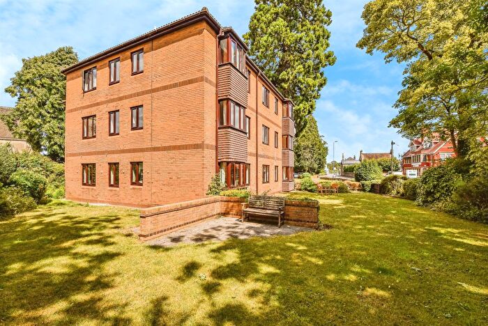 2 Bedroom Flat For Sale In Langley Road, Chippenham, SN15