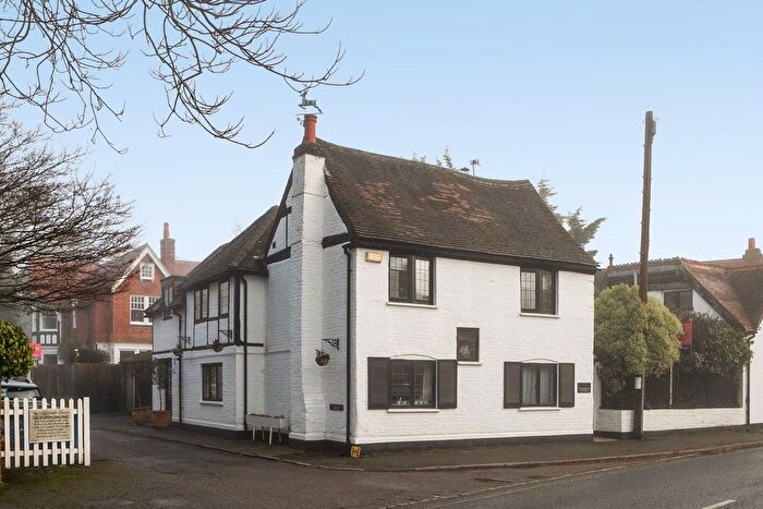 4 Bedroom Detached House For Sale In High Street, Bray, SL6