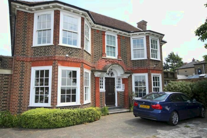 1 Bedroom Flat To Rent In St Germans Place, Blackheath SE3