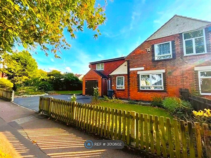 4 Bedroom Semi Detached House To Rent In Heathcott Road, Leicester, LE2