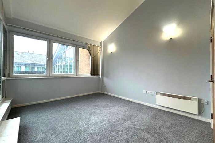 2 Bedroom Apartment To Rent In Grainstore, Canning Town, E16