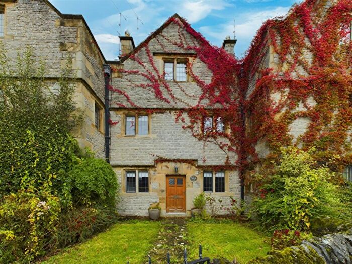2 Bedroom Character Property To Rent In The Dower House, Hassop, Bakewell, DE45