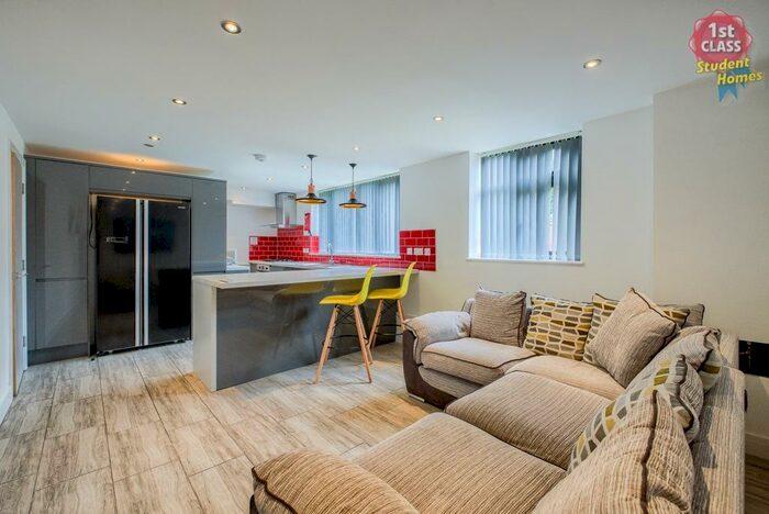 6 Bedroom Apartment To Rent In Flat, Alouise House, Terry Road, Coventry, CV1