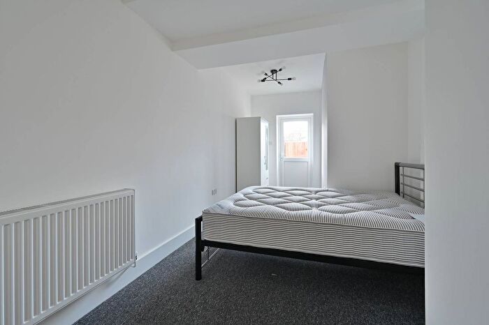 Studio To Rent In Whippendell Road, Watford, WD18
