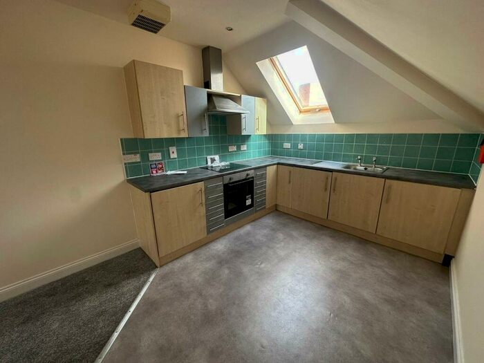 1 Bedroom Apartment To Rent In Minster Court, Leicester, LE1