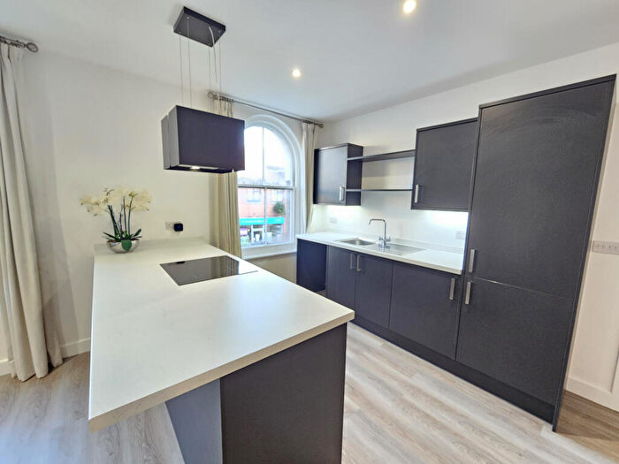 1 Bedroom Flat To Rent In Globe Court, Stone, ST15